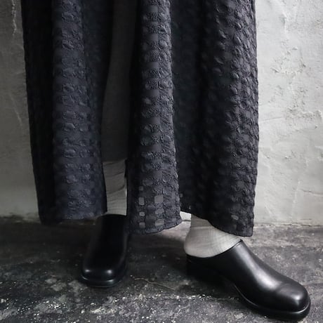 NOTA gown (black)