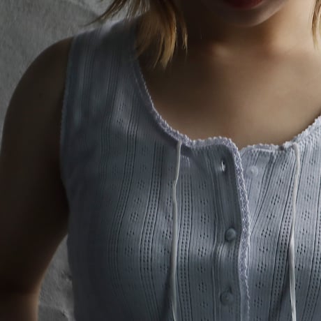 ànuke cut lace tanktop (iceblue)