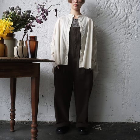 .less back gather blouse (biege)