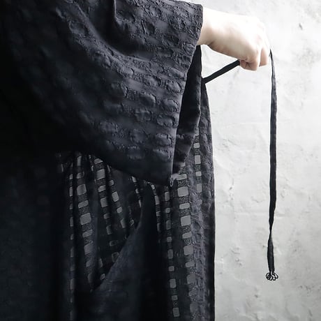 NOTA gown (black)