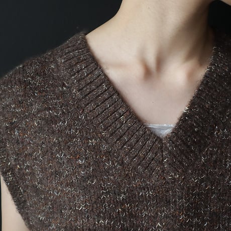 ànuke nep knit vest (brown)