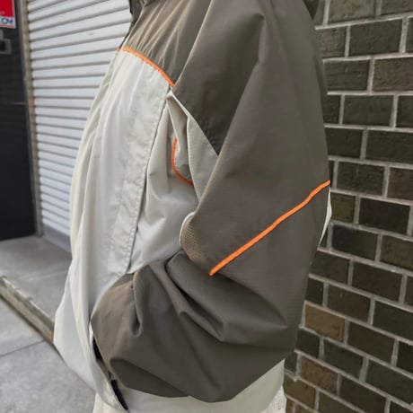Columbia ナイロンジャケット