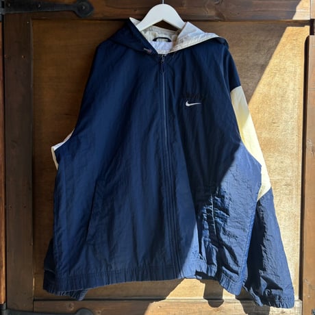 NIKE ナイロンフーディージャケット