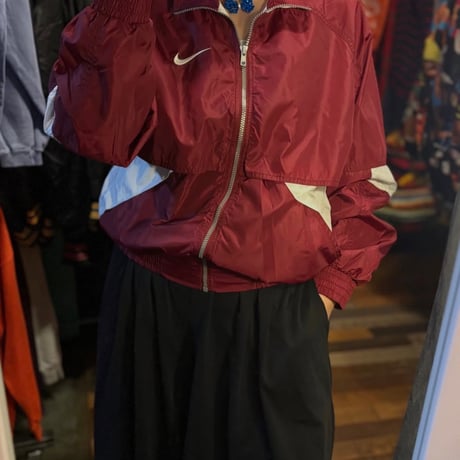 NIKE ナイロンジャケット