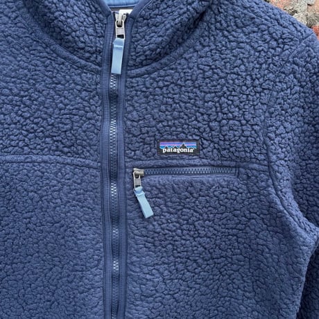 patagonia レトロパイルフーディー