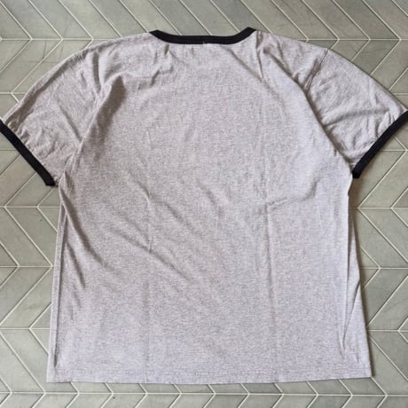 ミッキースケッチリンガーTシャツ