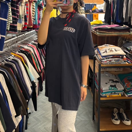 M&M’sバックプリントTシャツ