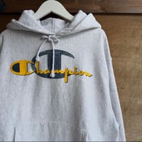 champion reverse weave デザインロゴパーカー