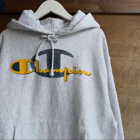 champion reverse weave デザインロゴパーカー