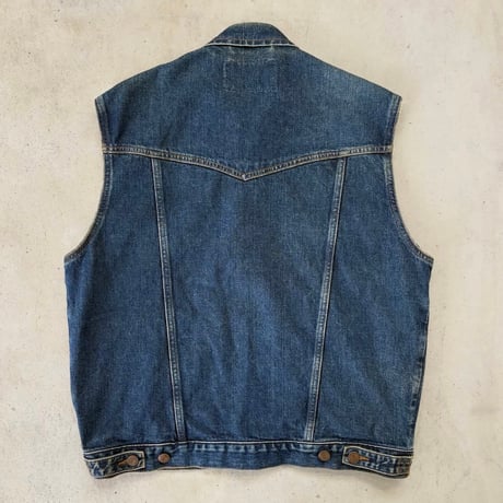 Wrangler ワッペン付きデニムベスト