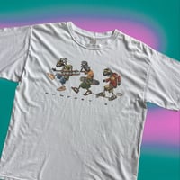 NEWPORT RI スケーターグラフィックTシャツ
