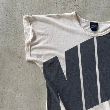 NIKE ビッグロゴTシャツ