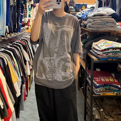 VANS デザインロゴTシャツ