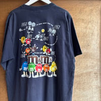 M&M’sバックプリントTシャツ