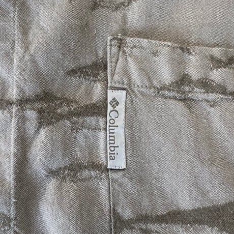 Columbia 魚柄シャツ