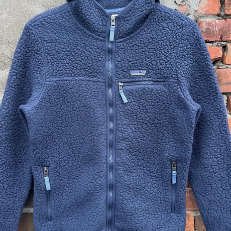 patagonia レトロパイルフーディー
