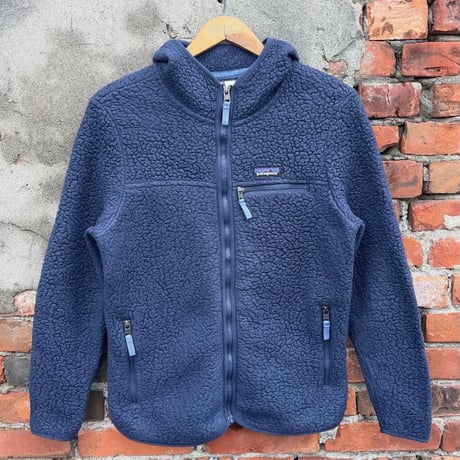 patagonia レトロパイルフーディー