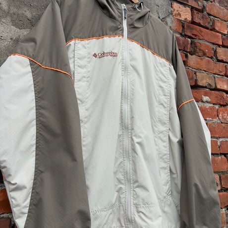 Columbia ナイロンジャケット