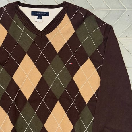TOMMY HILFIGER アーガイル柄Vネックセーター