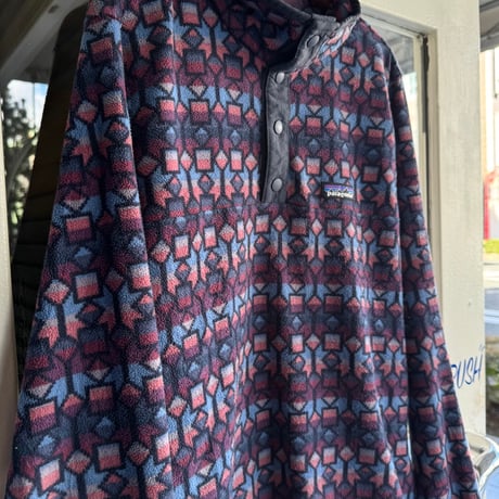 Patagonia ウィメンズ・マイクロD・スナップT