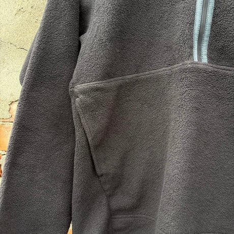 patagonia ハーフジップフリースプルオーバー