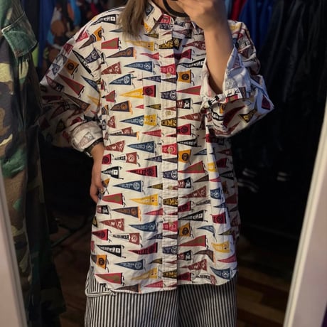 90s TOMMY HILFIGER ペナント総柄シャツ