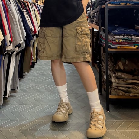 Levi's カーゴショーツ（W30）