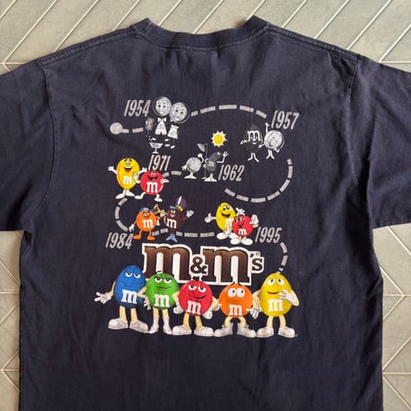 M&M’sバックプリントTシャツ