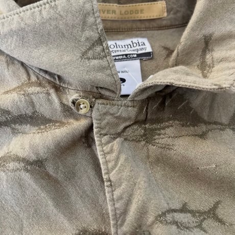 Columbia 魚柄シャツ