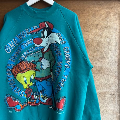 Looney Tunes キャラスウェット
