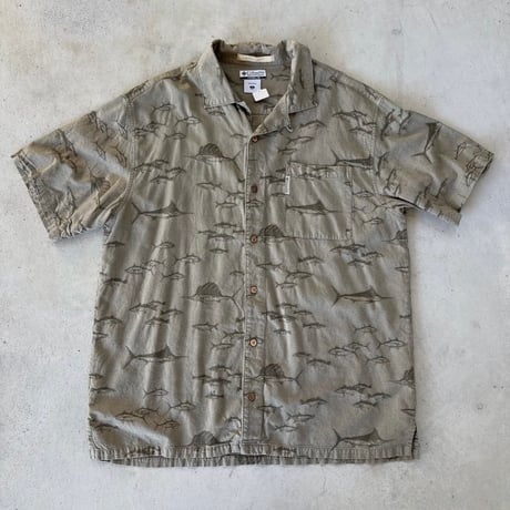 Columbia 魚柄シャツ