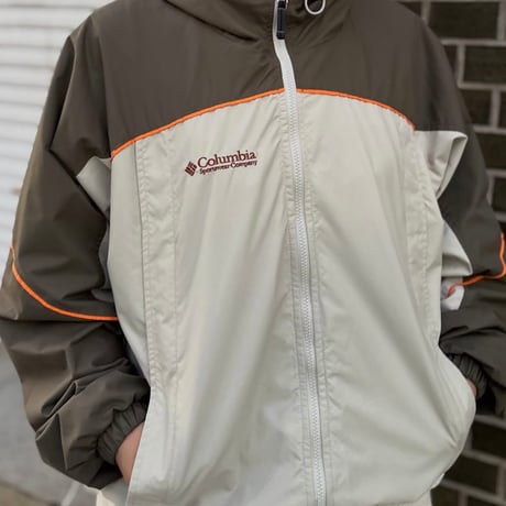 Columbia ナイロンジャケット