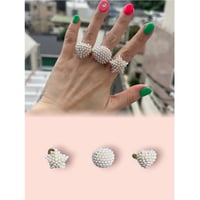 Pearls pearls rings