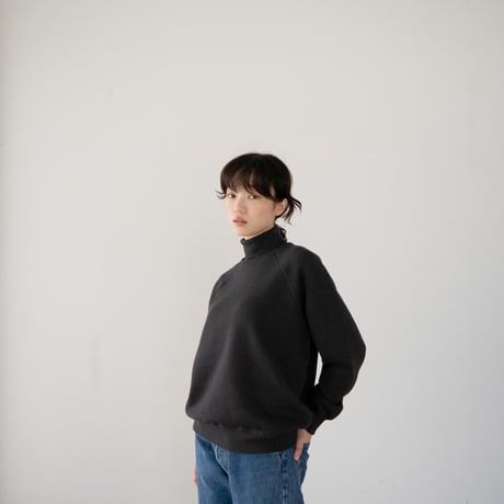 コットン裏毛タートルスウェット