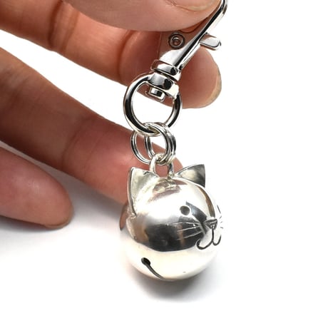 猫 鈴 キーホルダー silver製  　No-02