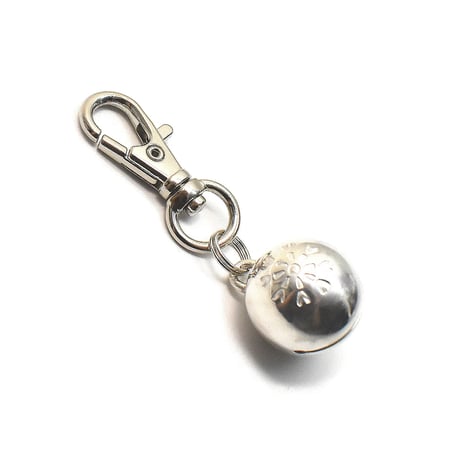 鈴 花の刻印模様 キーホルダー silver製