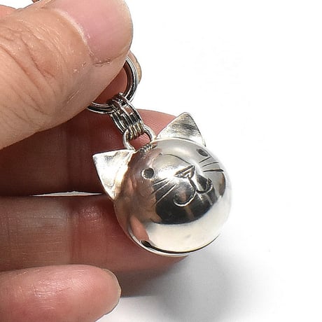 猫 鈴 キーホルダー silver製  　No-02