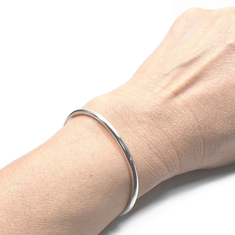 SILVER甲丸3ミリバングル　スターリングシルバーシンプルアクセサリー純銀bき SILVER甲丸3ミリバングル スターリングシルバーシンプルアクセサリー