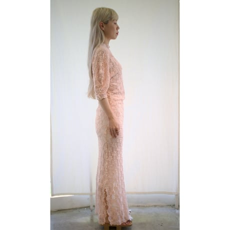 SHRINK LACE UNE ONEPIECE