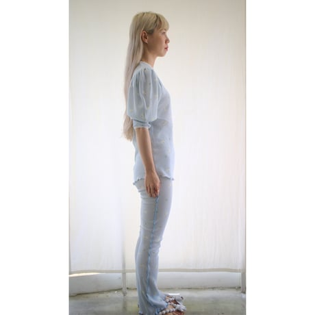 PUFF SLEEVE TOPS