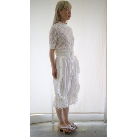 LACE FRILL HALF PANTS