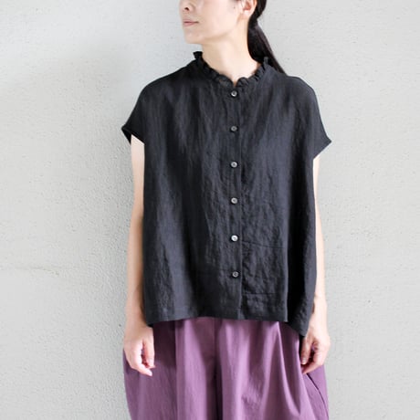 **再入荷** Linenya リネンヤ　リネンフリルカラーフレンチスリーブブラウス　フリルブラウス　#ブラック、ライラック