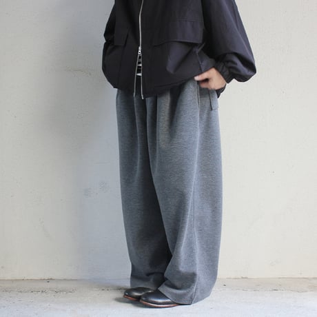 ARTE POVERA アルテポーヴェラ　ウール混ダンボールニット2タックワイドパンツ　#ダークグレー