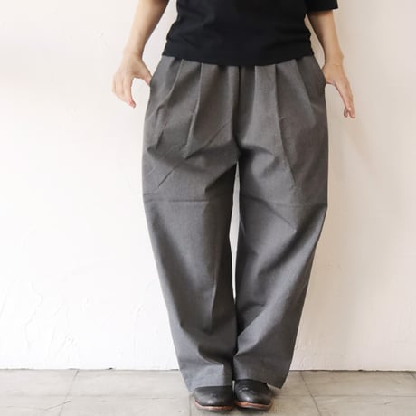 **SALE** TRAVAIL MANUEL トラバイユマニュアル　コンパクトチノストレッチコクーンパンツ　　【送料無料】