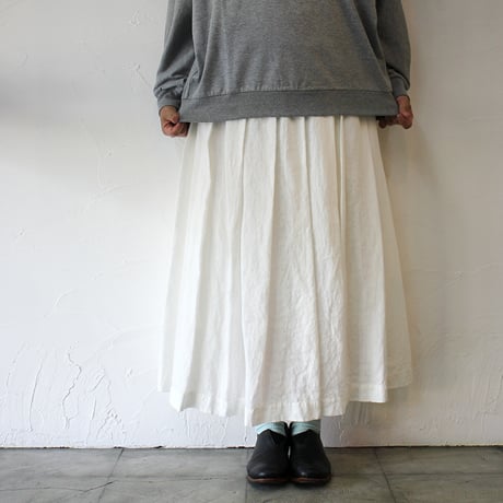 TRAVAIL MANUEL トラバイユマニュアル　フレンチリネンキャンバスタックフレアスカート　#ブラック、ネイビー、ホワイト