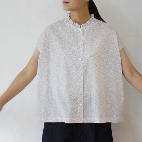 **再入荷** Linenya リネンヤ　LIBERTY Glenjadeフリルカラーフレンチスリーブブラウス　フリルブラウス　#ブラック、ライトグレー