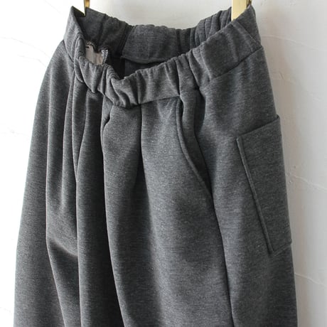 ARTE POVERA アルテポーヴェラ　ウール混ダンボールニット2タックワイドパンツ　#ダークグレー