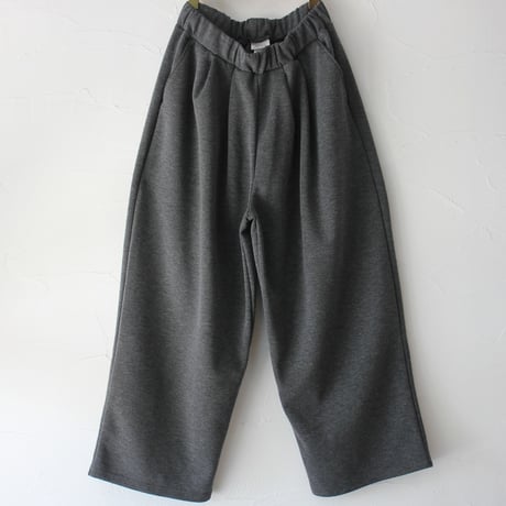 ARTE POVERA アルテポーヴェラ　ウール混ダンボールニット2タックワイドパンツ　#ダークグレー
