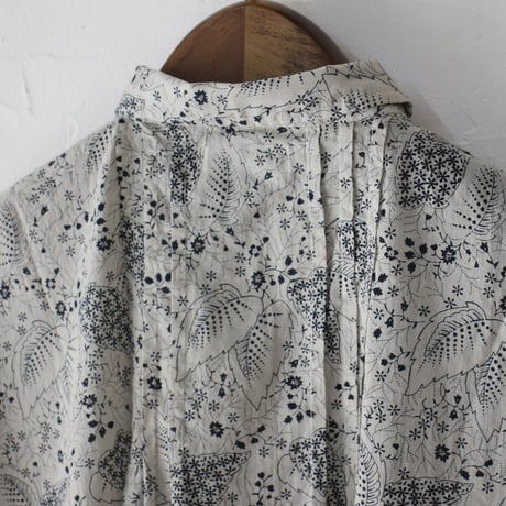 soil ソイル　80s VOILE LEAF & FLOWER PRINT REGULAR COLLAR FRENCH SLEEVE PINTUCK SHIRT