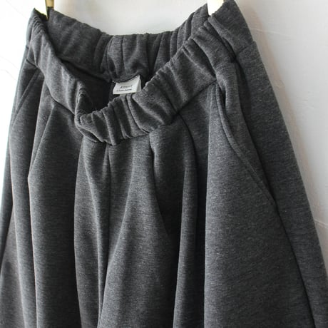 ARTE POVERA アルテポーヴェラ　ウール混ダンボールニット2タックワイドパンツ　#ダークグレー